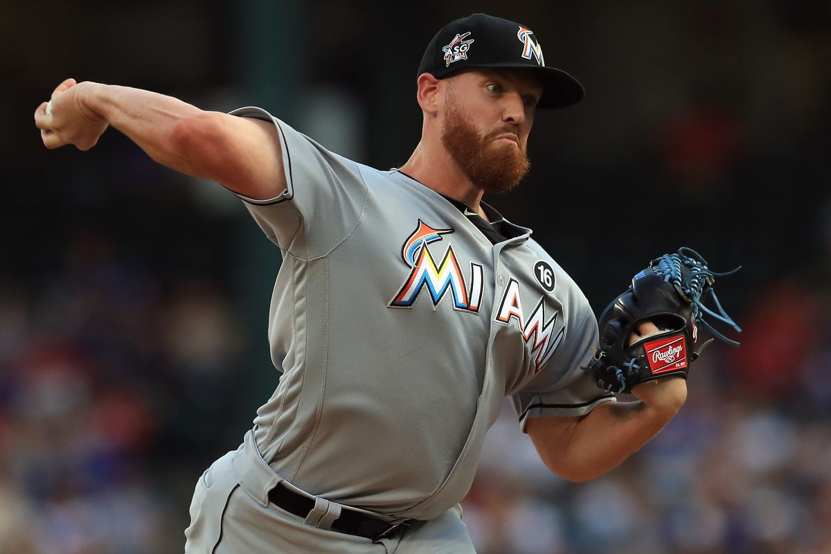 Orioles sign veteran pitcher Dan Straily