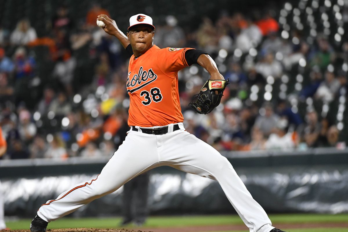 Orioles designate Araujo; call up Wotherspoon