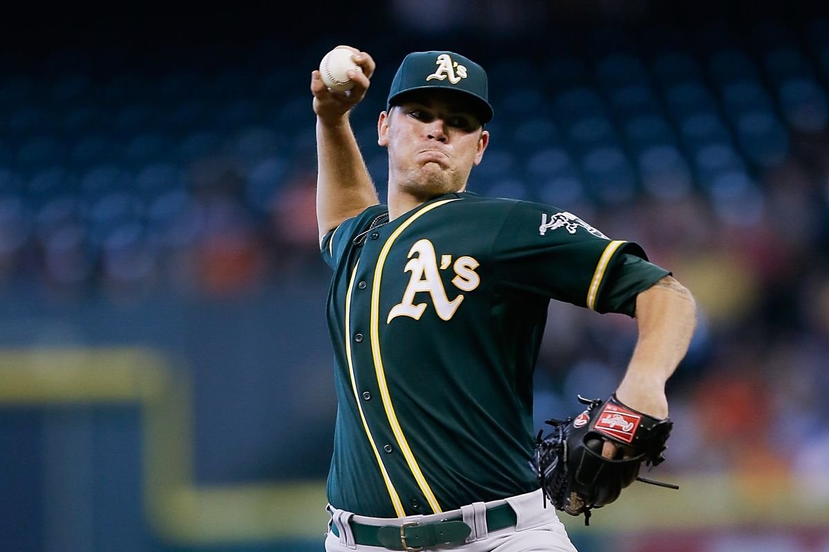 Orioles acquire righty Brooks off waivers from Oakland
