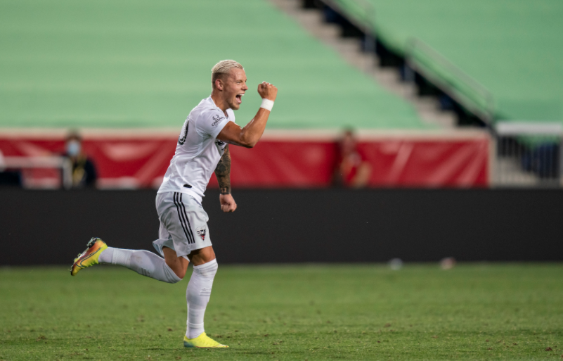 D.C. United scores in extra time to stun Red Bulls