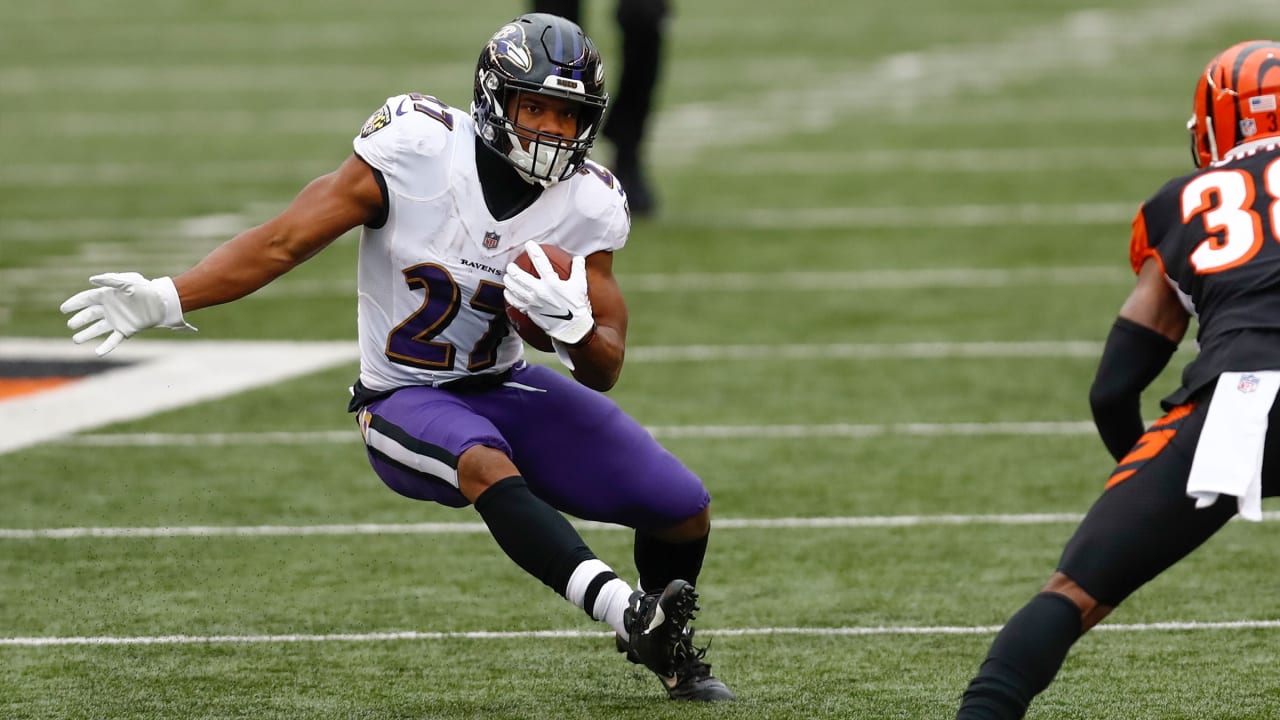 Offensive standouts from Ravens overwhelming win over Bengals