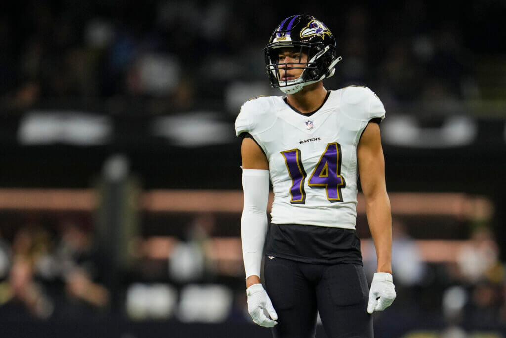 Linderbaum, Hamilton Named to All-Rookie Team